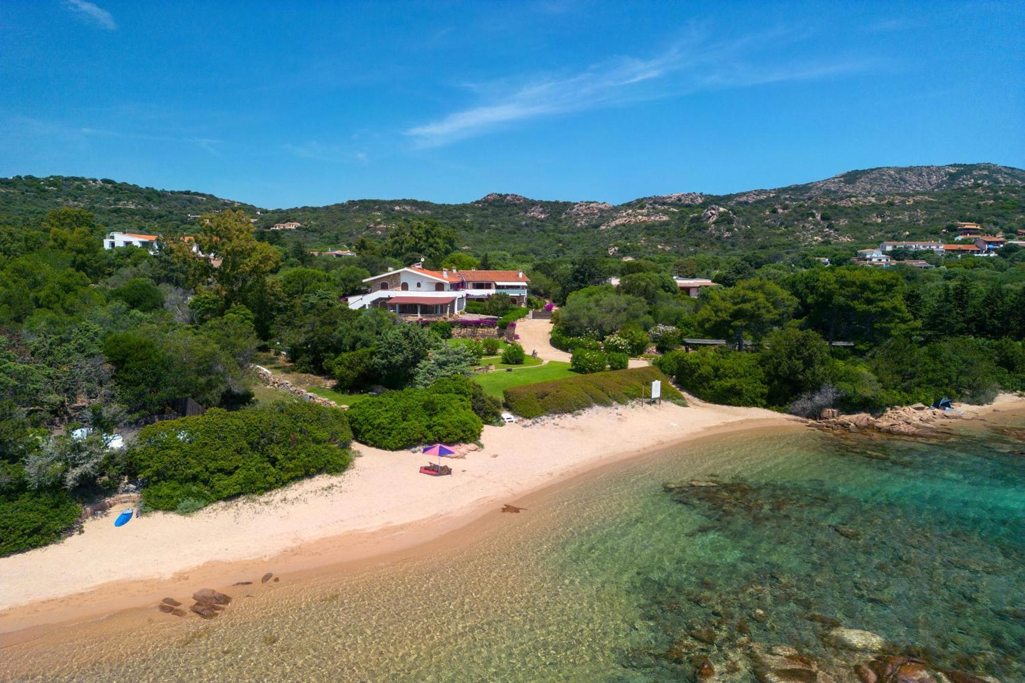 Baia Dorata Beach Apartment Porto Istana Екстериор снимка