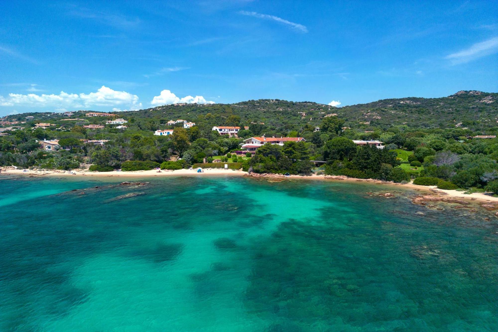 Baia Dorata Beach Apartment Porto Istana Екстериор снимка